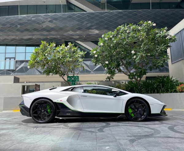 Lamborghini Aventador LP 780